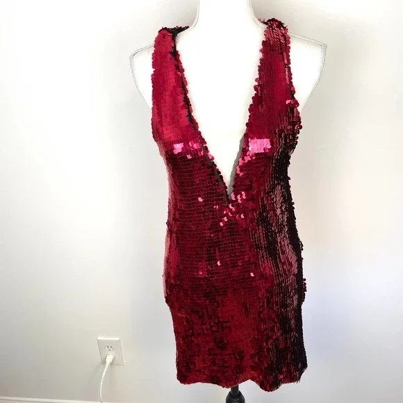 NBD Bexley Sequin Shift Dress In Raspberry Red Size XXS New - Picture 2 of 16